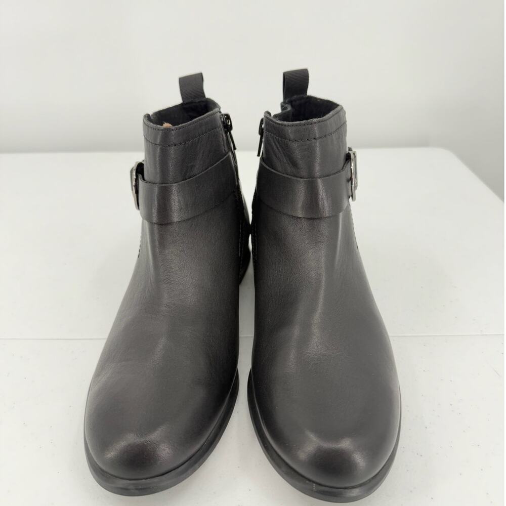Munro Black Leather & Suede Ankle Boots - Picture 2 of 9